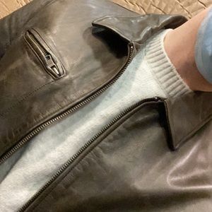 *important*. Fits like a Medium.  Fall ‘07 pilot Banana Republic leather jacket